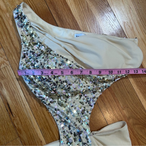 Tony Bowls Satin One Shoulder Size 0 Sequence Prom Dress Cream Color Formal Gown - Picture 2 of 8